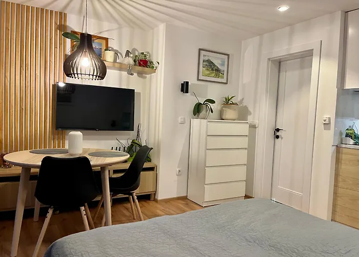 Pri Fencu Apartman *